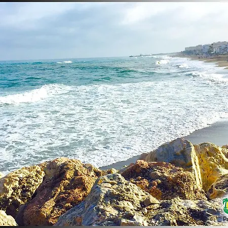 Palmeras Del Golf - Torrequebrada * 贝纳尔马德纳